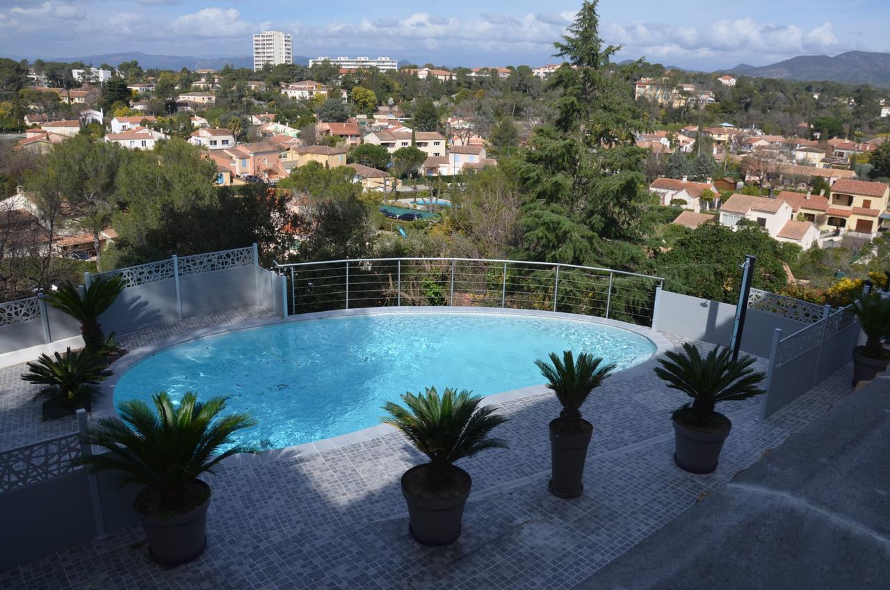 Belle Maison Avec Piscine Dans Les Hauteurs A Saint Raphael Eksteriør bilde